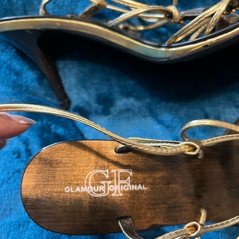 Sandals by Glamour Original! Lace up/wrap around the leg. Gold color! - Picture 5 of 14